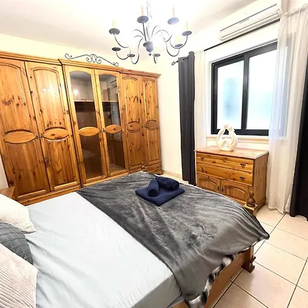 דירה Terrace&views